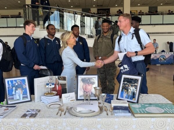 Dining Etiquette Classes: Teaching Professionalism to Tomorrows Air Force Leaders at the USAFA